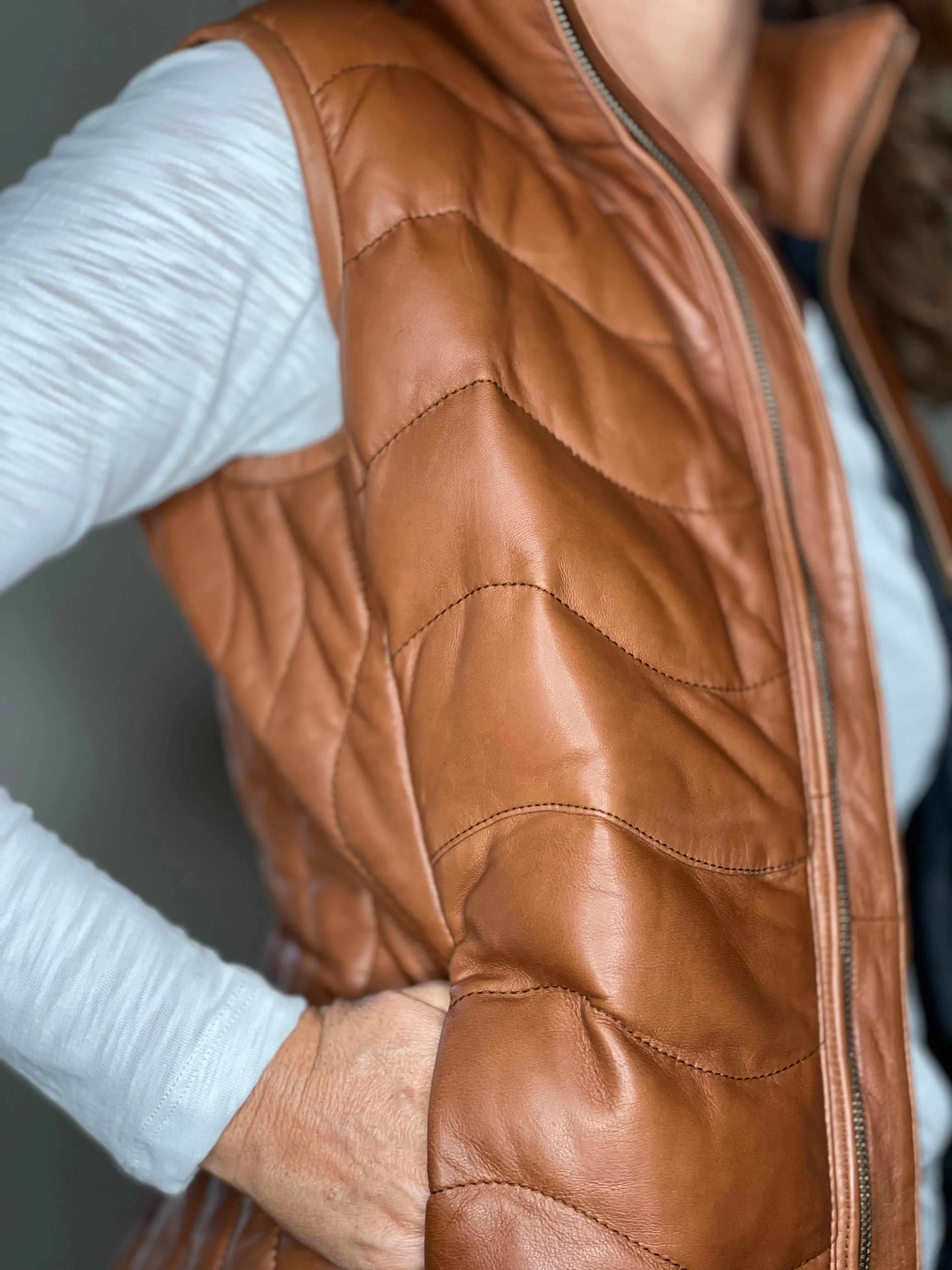 Scully Leather Puffer Vest in Cognac